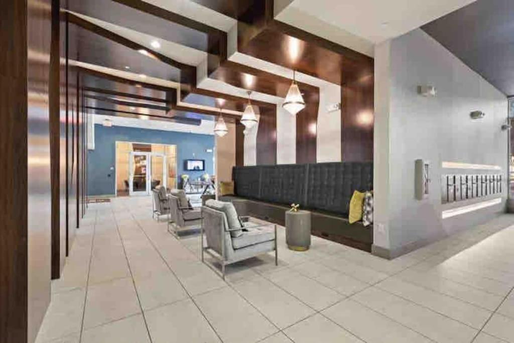 Fancy Apt Downtown. Pool. Gym. Lounge. Pet Ok Houston Kültér fotó