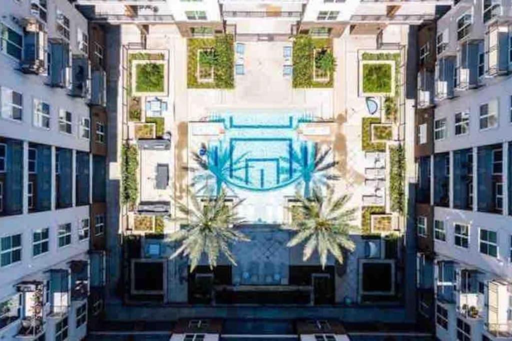 Fancy Apt Downtown. Pool. Gym. Lounge. Pet Ok Houston Kültér fotó