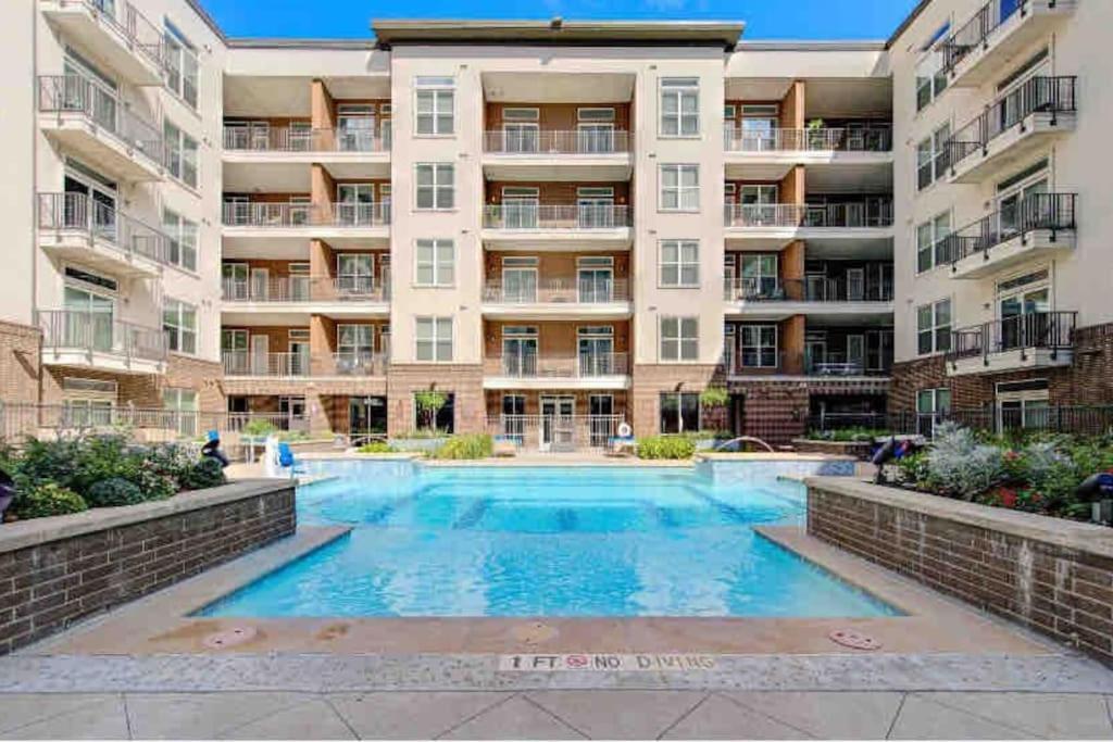 Fancy Apt Downtown. Pool. Gym. Lounge. Pet Ok Houston Kültér fotó