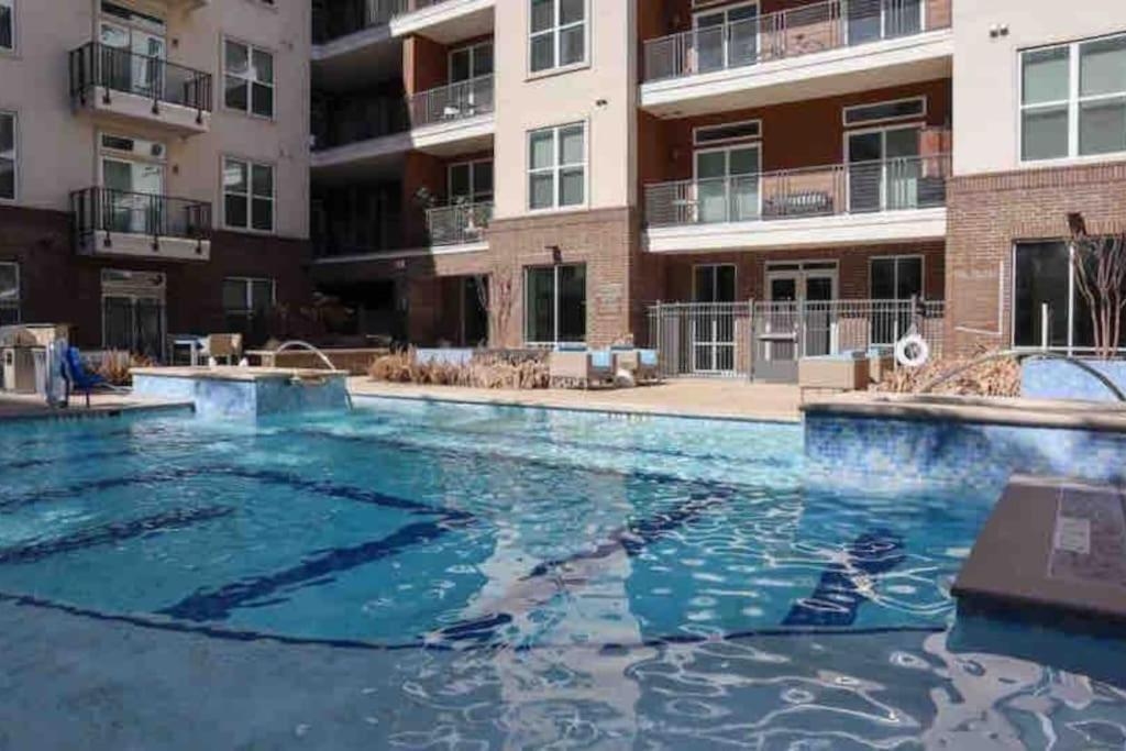 Fancy Apt Downtown. Pool. Gym. Lounge. Pet Ok Houston Kültér fotó